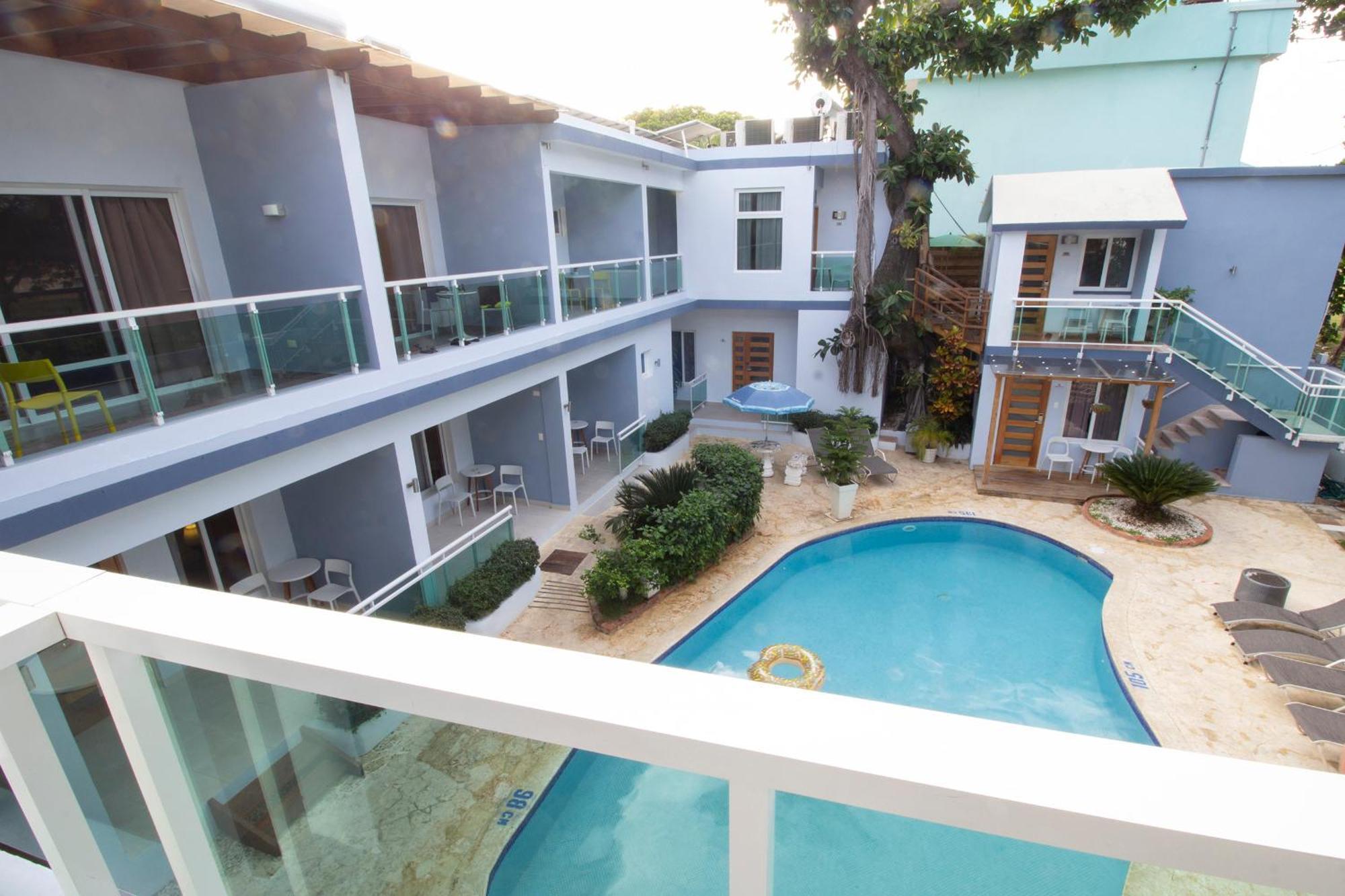 Queen Room Pool View