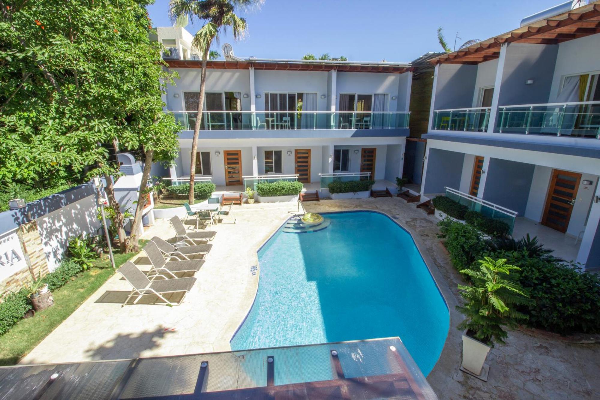 Queen Room Pool View